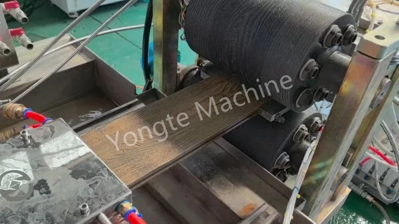 Závod na výrobu terás WPC pre európskeho klienta – Inovatívne riešenie recyklácie PCB